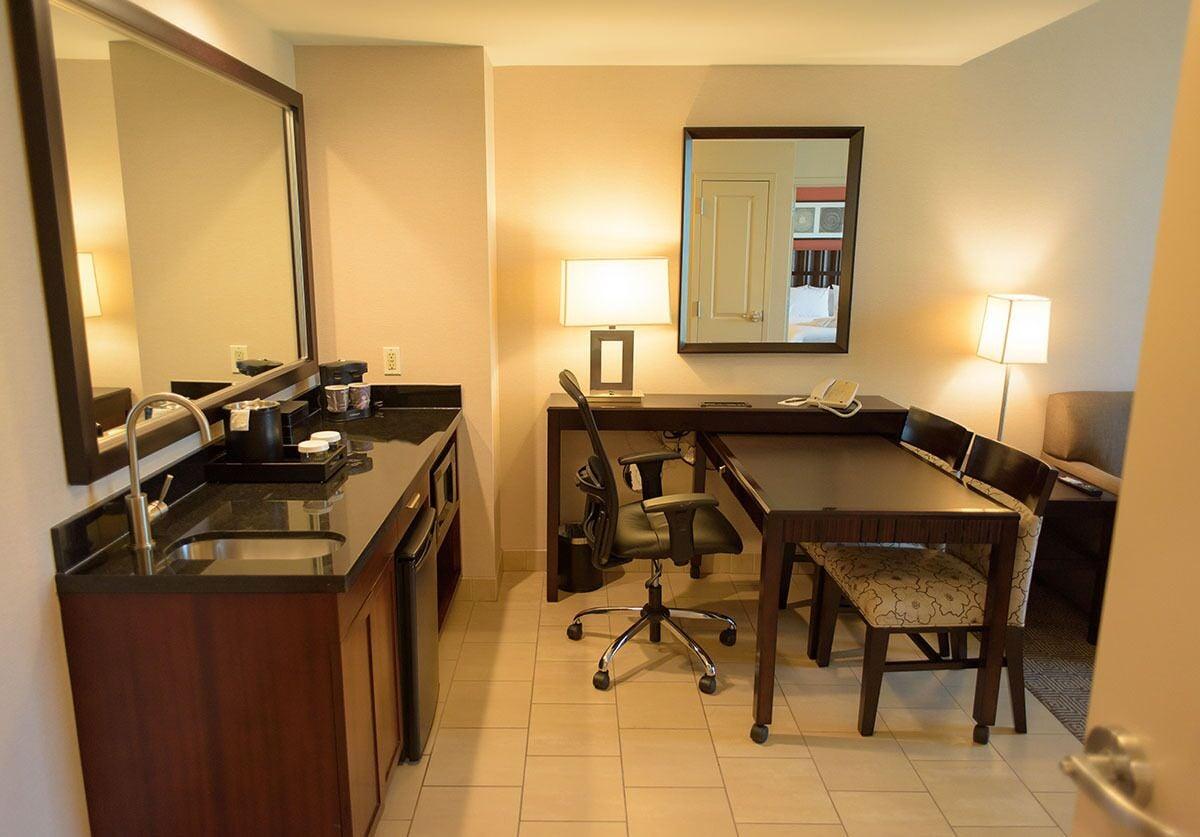 Embassy Suites Ontario - Airport Exteriör bild