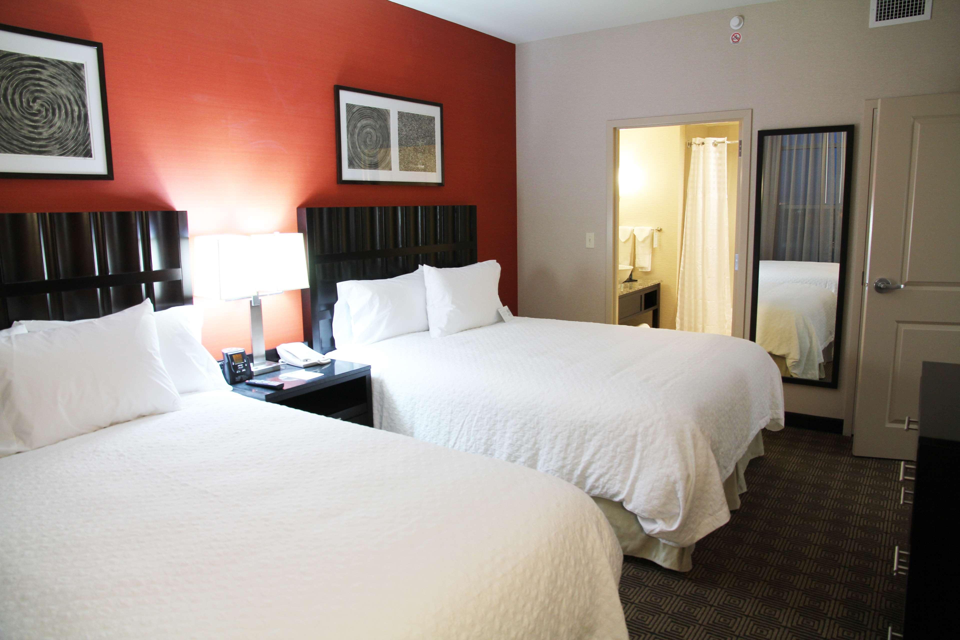 Embassy Suites Ontario - Airport Rum bild