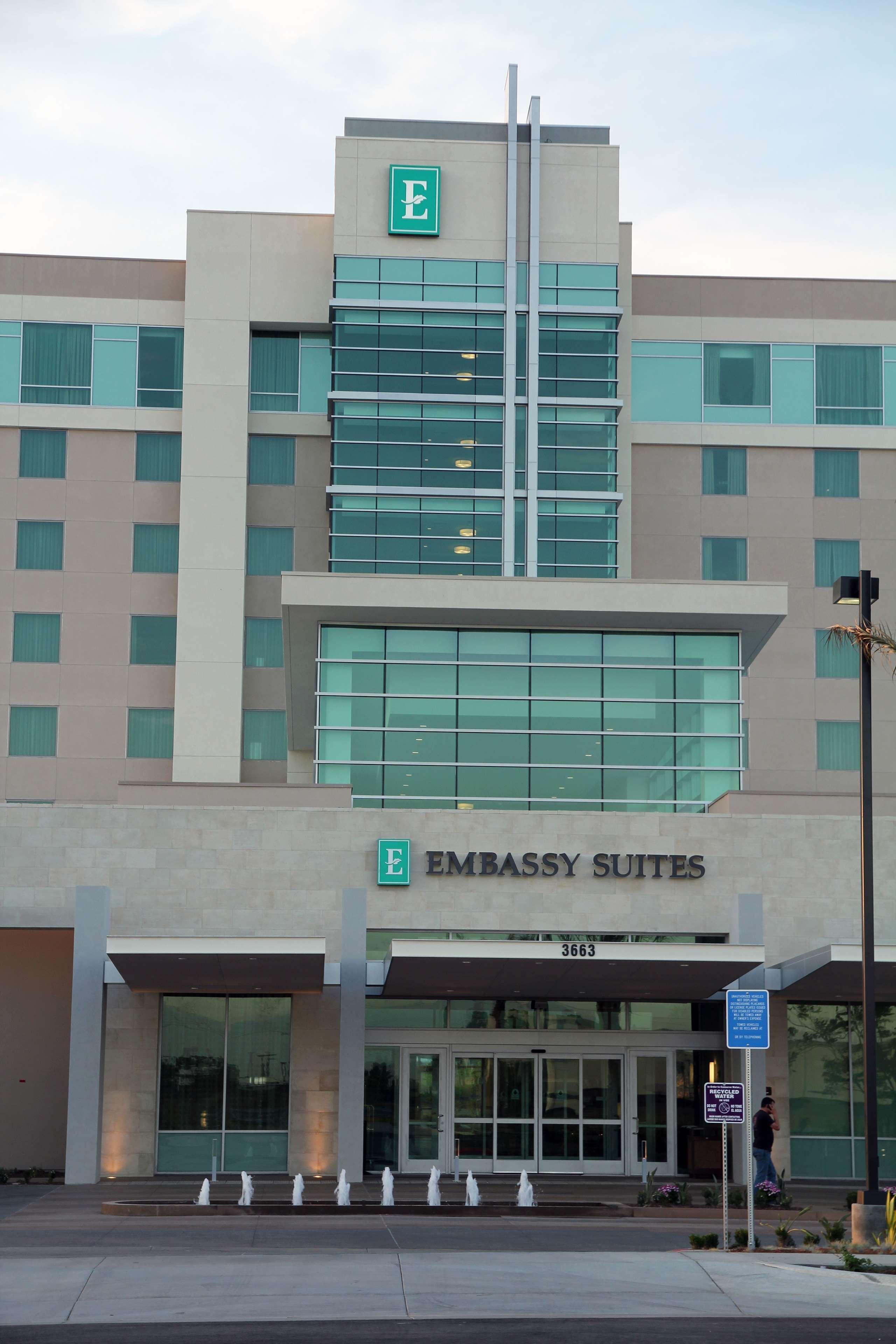 Embassy Suites Ontario - Airport Exteriör bild