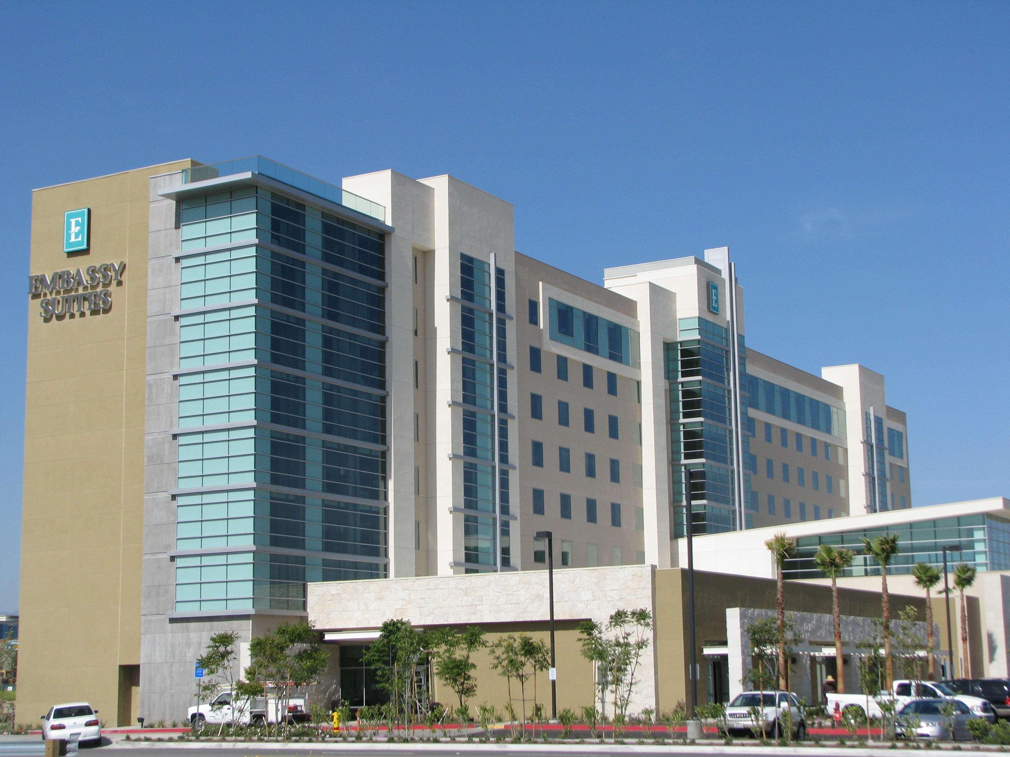 Embassy Suites Ontario - Airport Exteriör bild