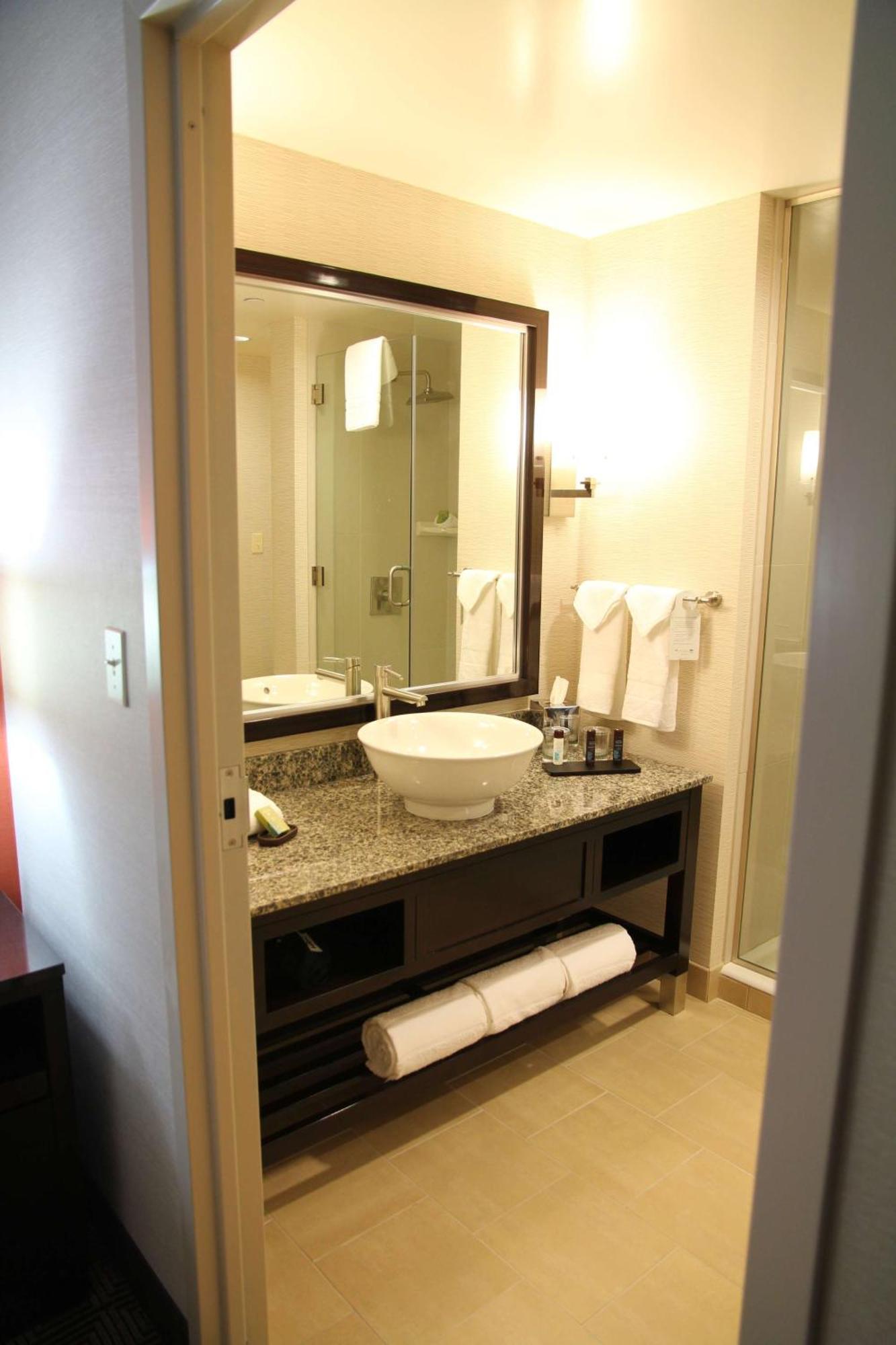 Embassy Suites Ontario - Airport Exteriör bild
